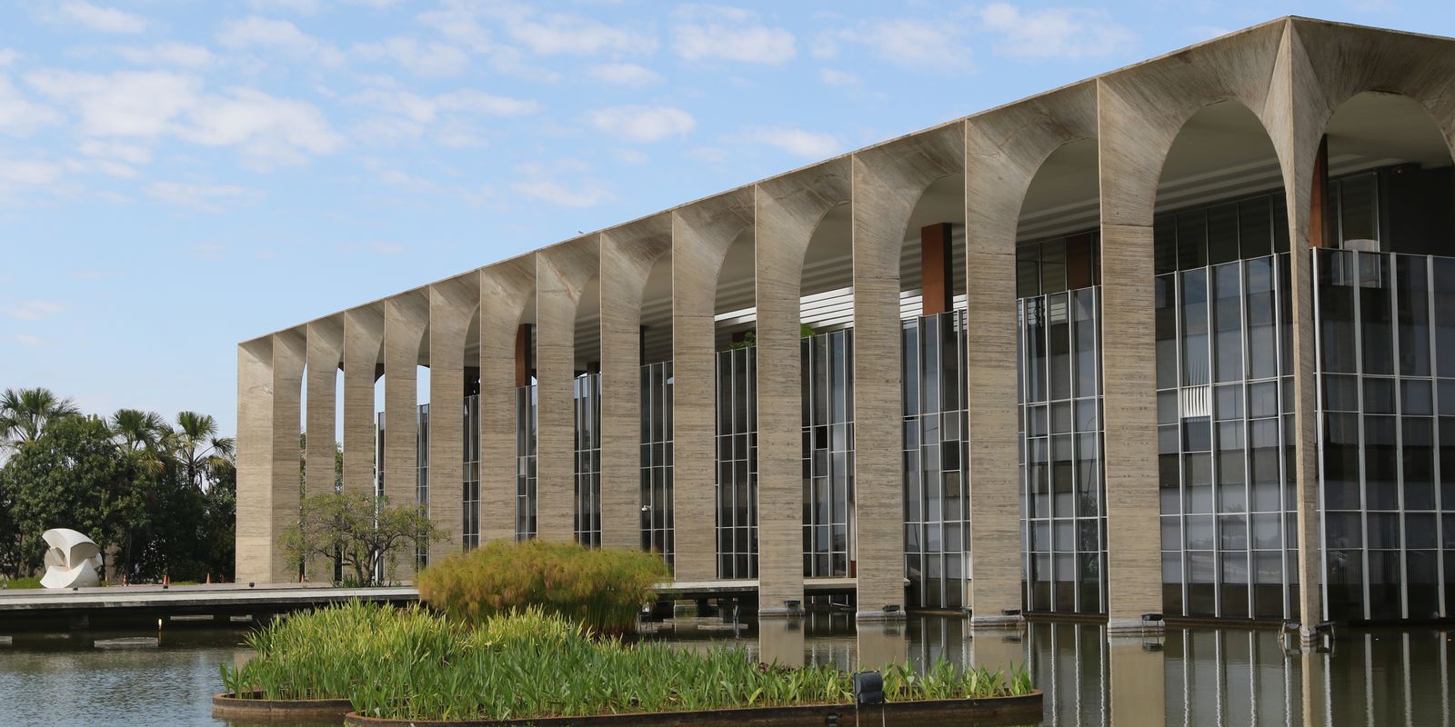 Itamaraty diz que Brasil “não se curvará" a novas sanções dos EUA